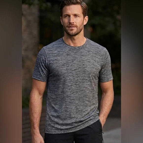 Bench Men's Active Performance Lightweight Shirt NWOT Size M - Picture 1 of 2